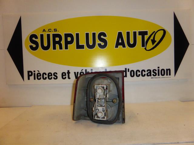 Image Feu arriere principal droit (feux) - PEUGEOT 405
