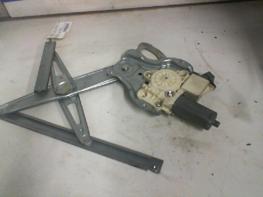 Alzacristalli elettrico anteriore destro TOYOTA AVENSIS 2 PHASE 2 BREAK Diésel - 1