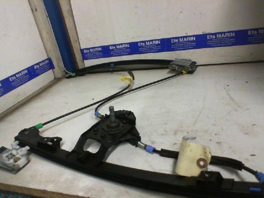 Alzacristalli manuale anteriore destro VOLKSWAGEN GOLF 3 BREAK Diésel - 1