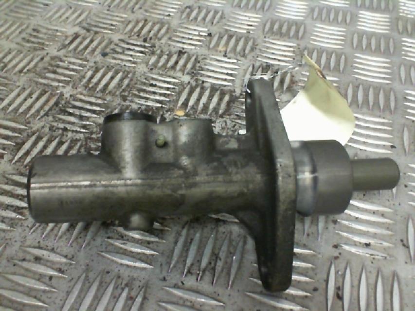 Cilindro maestro (freno) VOLKSWAGEN POLO 3 PHASE 2 Gasolina - 1