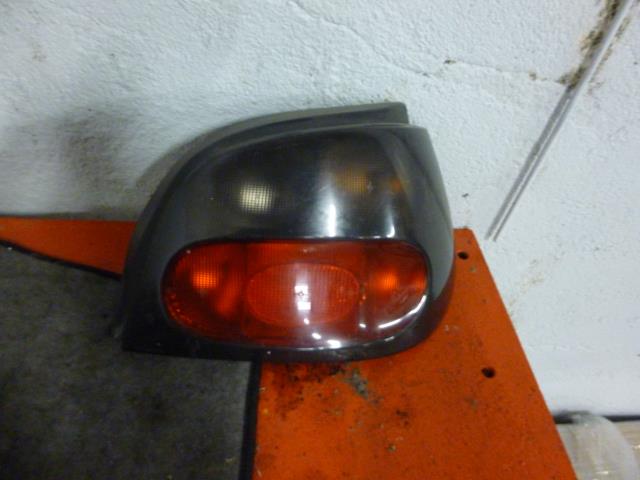 Fanale posteriore principale destro (luci) RENAULT MEGANE 1 PHASE 1 Diésel - 1