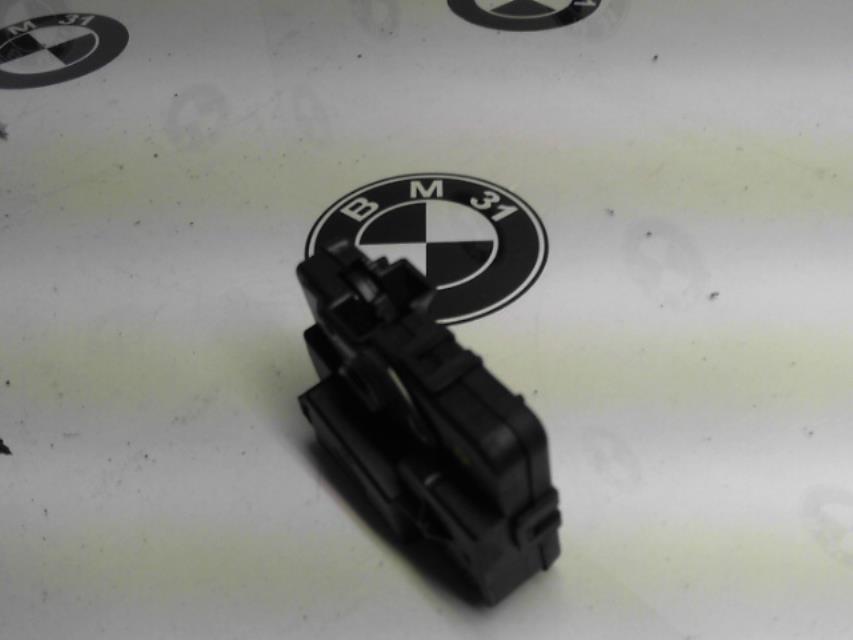 Serrure de coffre BMW SERIE 3 E46  - 1