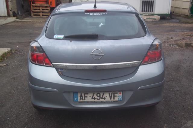 Compresseur clim OPEL ASTRA H GTC PHASE 2 Diesel - 1