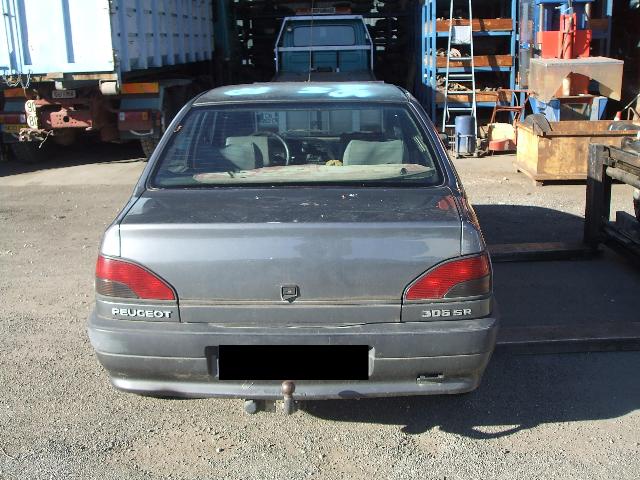 Image Feu arriere principal gauche (feux) - PEUGEOT 306
