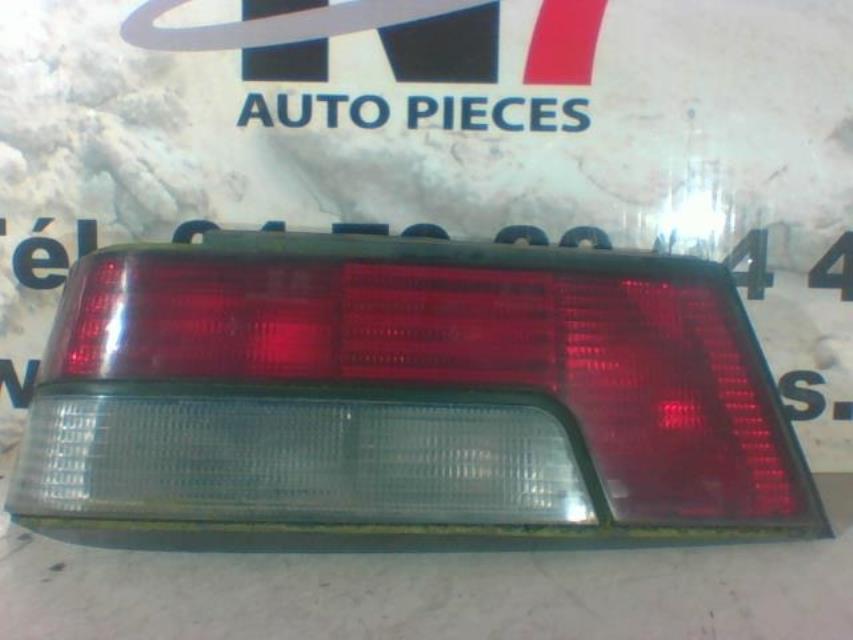 Fanale posteriore principale sinistro (luci) PEUGEOT 405 PHASE 1 BREAK Diésel - 1