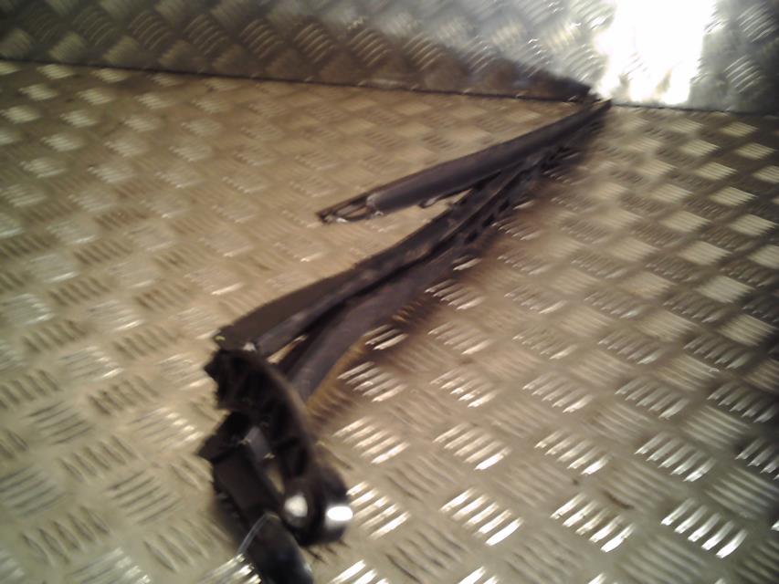 Braccio tergicristallo anteriore AUDI A3 3 SPORTBACK PHASE 1 Diésel - 1