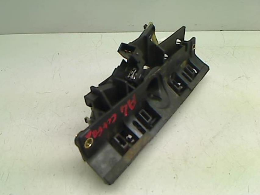 Serrure de coffre AUDI A4 1 PHASE 1 Essence - 1
