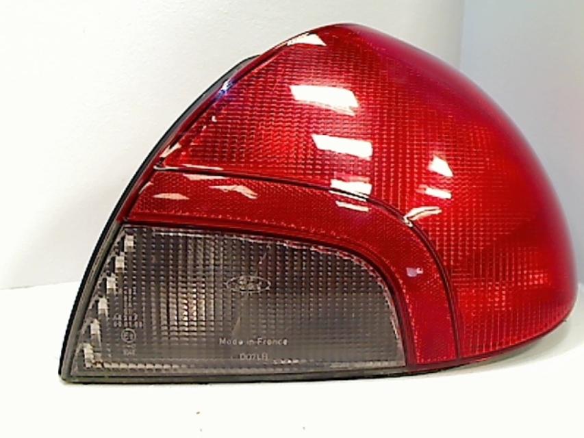Fanale posteriore principale destro (luci) FORD MONDEO 1 PHASE 2 Diésel - 1