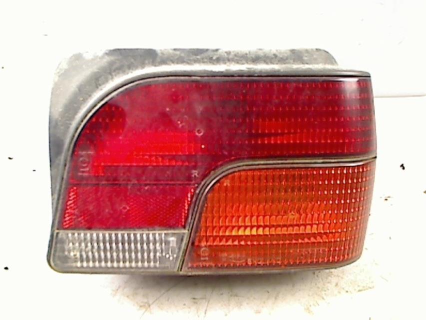 Fanale posteriore principale destro (luci) ROVER 100 PHASE 1 Diésel - 1
