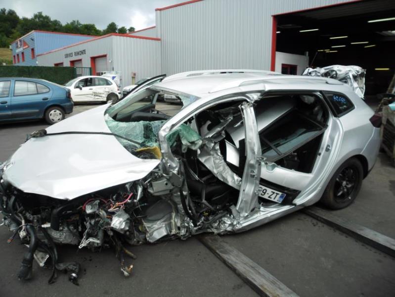 Commande GPS RENAULT MEGANE 3 PHASE 2 BREAK Diesel - 1