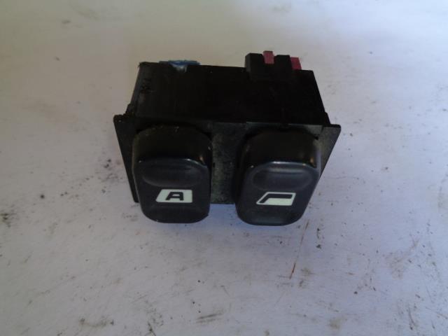 Bouton/Interrupteur PEUGEOT 406 PHASE 1 Diesel - 1
