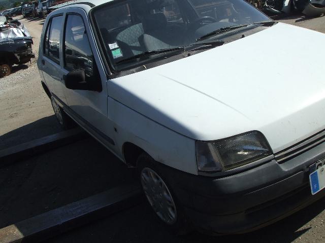 Image Feu arriere principal droit (feux) - RENAULT CLIO 1