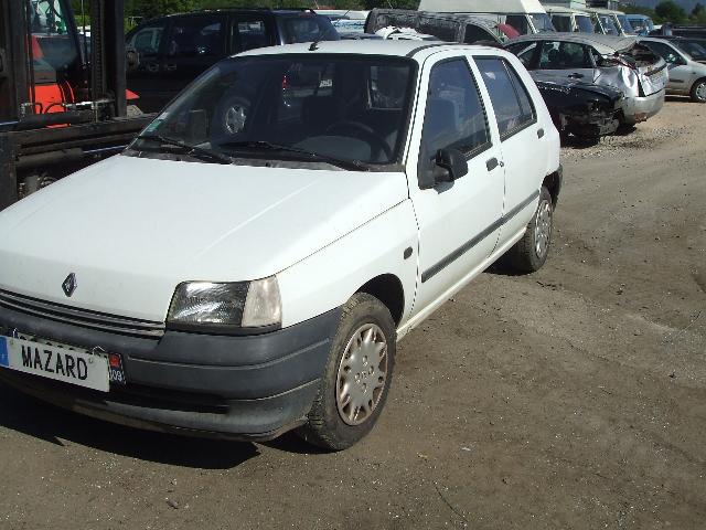 Image Feu arriere principal droit (feux) - RENAULT CLIO 1