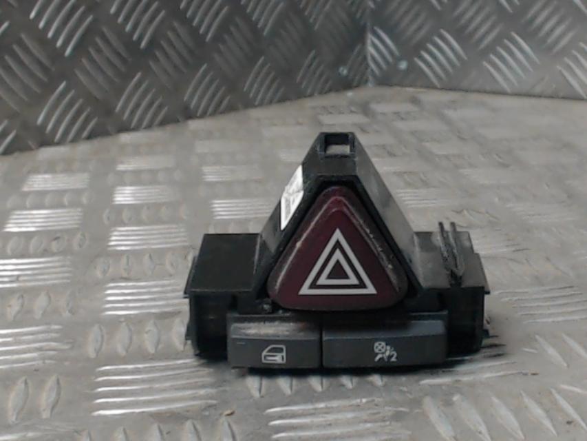 Bouton de warning OPEL CORSA D PHASE 1 Essence - 1