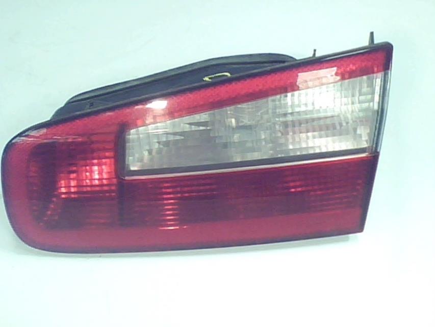 Feu arriere secondaire droit (feux) RENAULT LAGUNA 2 PHASE 1 Diesel - 1