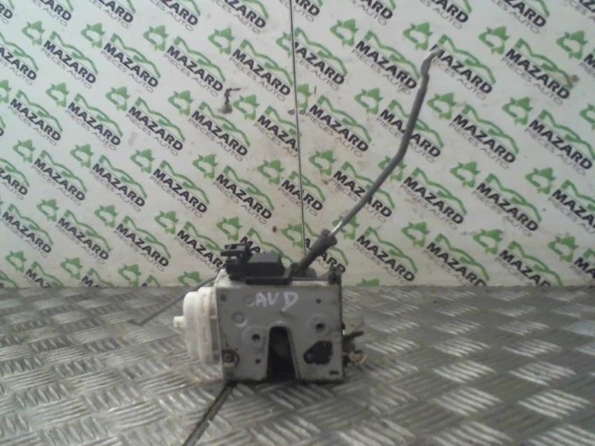 Serrure avant droit AUDI A4 1 PHASE 1 Diesel - 1
