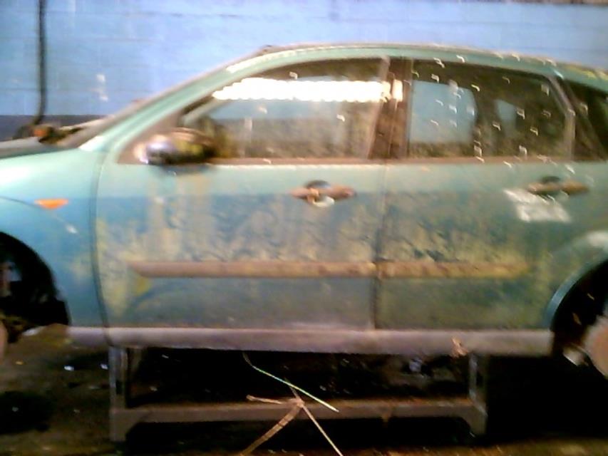 Vitre avant gauche FORD FOCUS 1 Diesel - 1