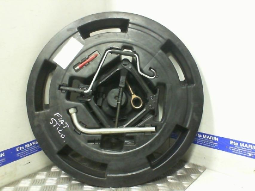 Cric (Ensemble depannage) FIAT STILO Essence - 1