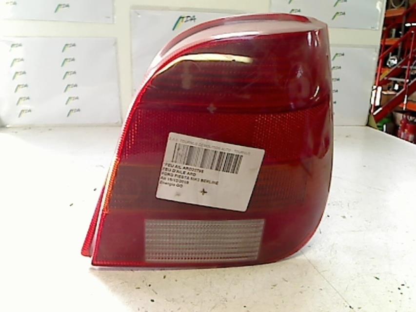 Fanale posteriore principale destro (luci) FORD FIESTA 3 PHASE 2 Diésel - 1