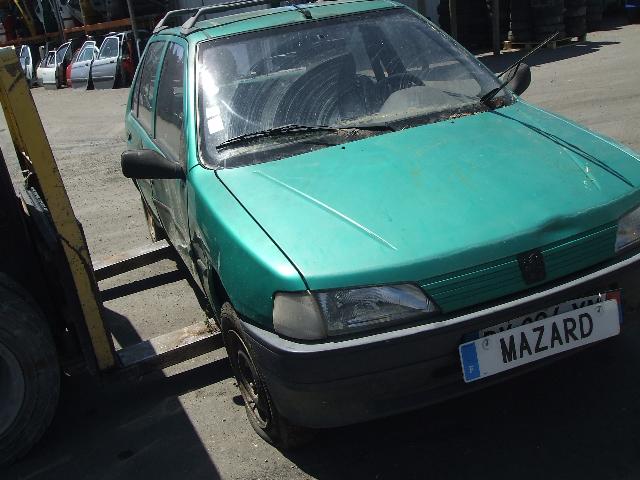 Image Poignee porte avant droit - PEUGEOT 106
