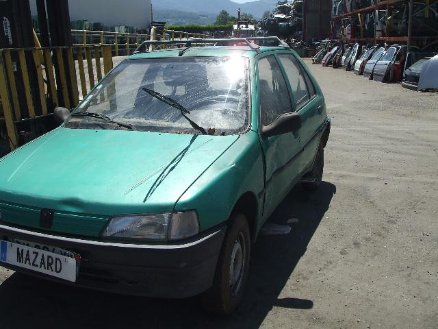 Image Poignee porte avant droit - PEUGEOT 106