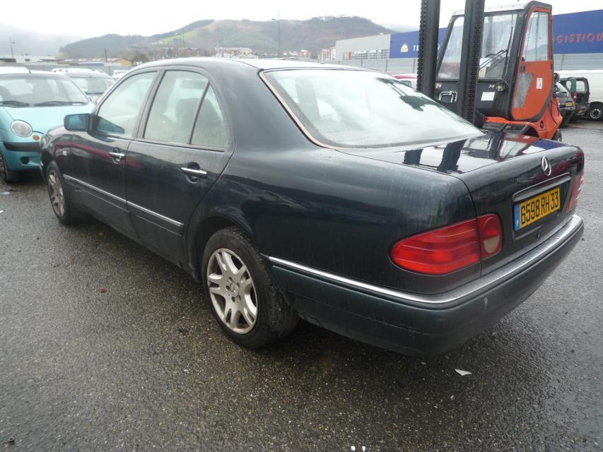 Image Pont (propulsion) - MERCEDES CLASSE E 210
