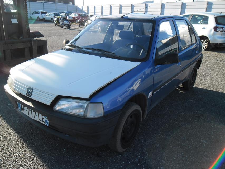 Image Feu arriere principal gauche (feux) - PEUGEOT 106