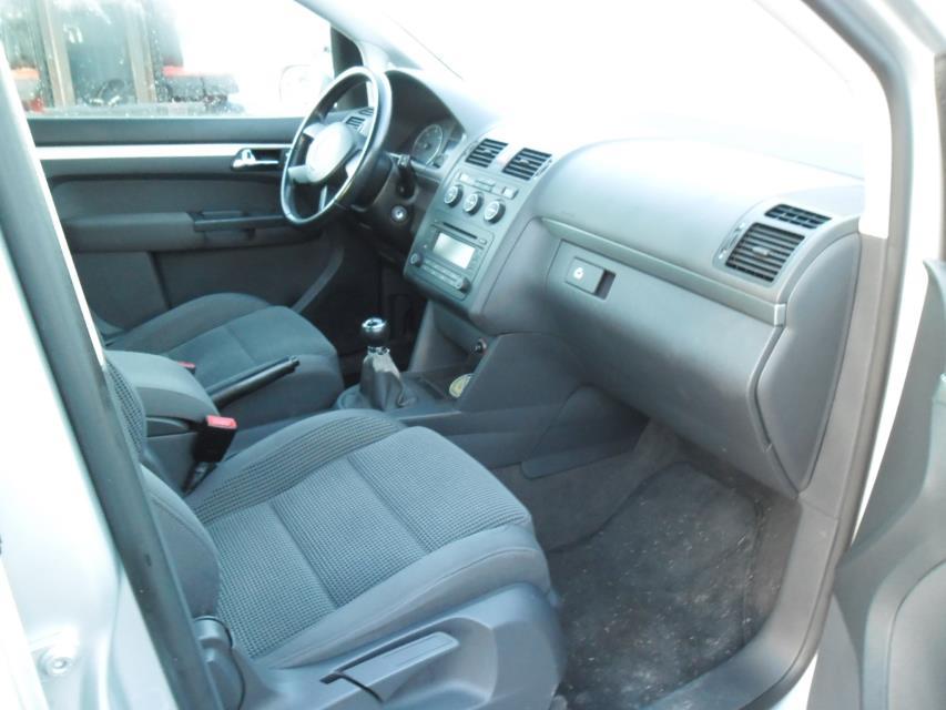 Image Siege central arriere - VOLKSWAGEN TOURAN 1