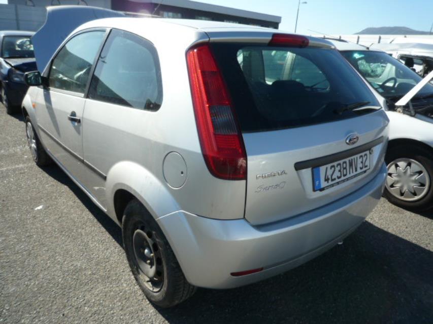 Image Feu arriere principal droit (feux) - FORD FIESTA 5