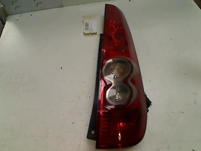 Fanale posteriore principale destro (luci) FORD FIESTA 5 PHASE 2 Diésel - 1