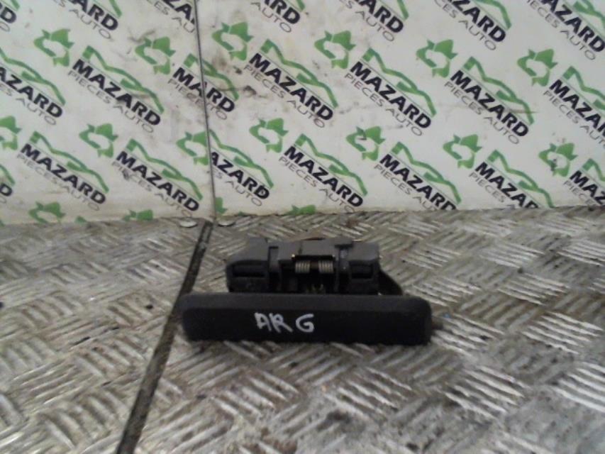 Image Poignee porte arriere gauche - PEUGEOT 106