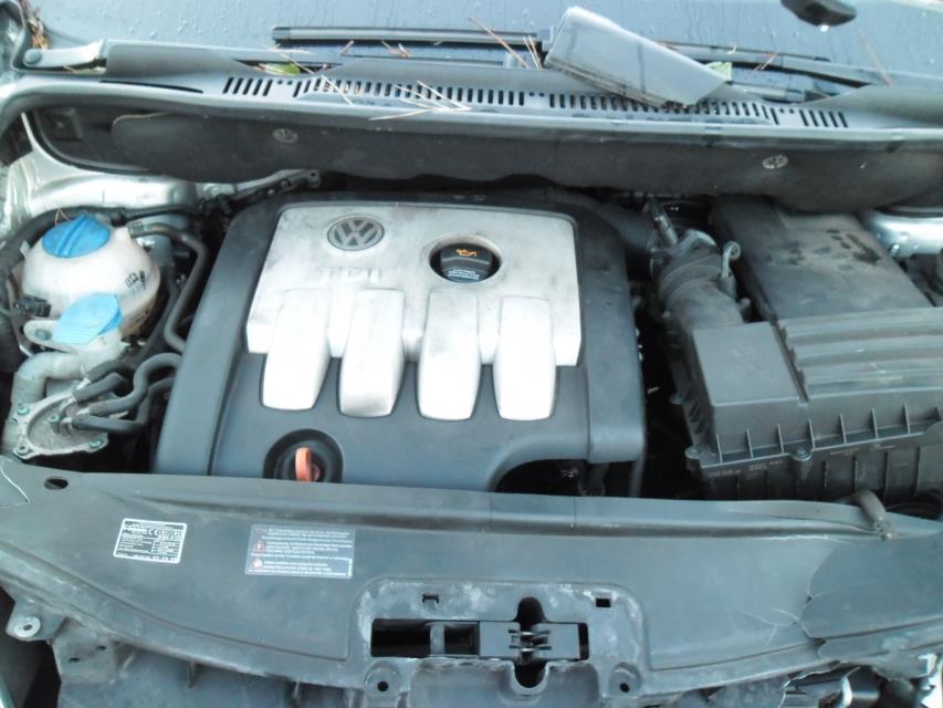 Image Siege central arriere - VOLKSWAGEN TOURAN 1