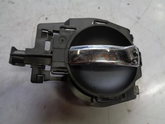Poignee interieur avant gauche CITROEN C3 1 PHASE 1 Diesel - 1