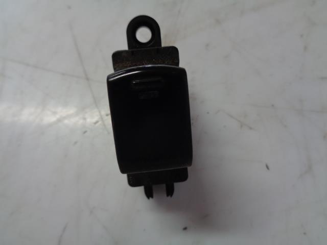 Bouton/Interrupteur NISSAN MICRA 3 PHASE 1 Essence - 1