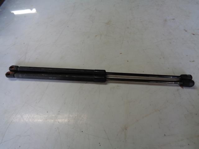 Verin de coffre NISSAN MICRA 3 PHASE 1 Essence - 1