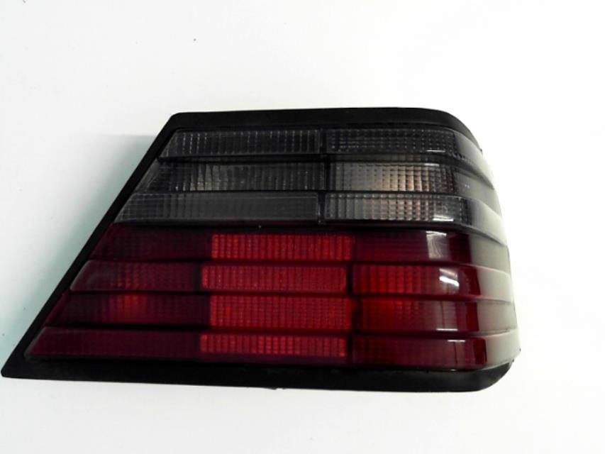 Fanale posteriore principale destro (luci) MERCEDES 300 W124 PHASE 1 Diésel - 1