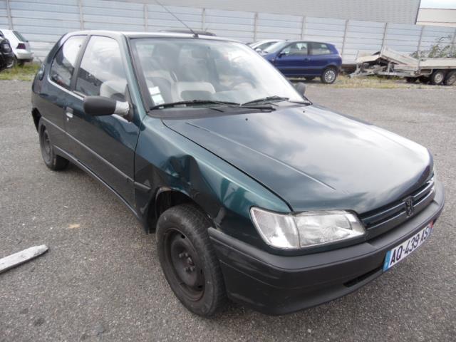 Image Calandre - PEUGEOT 306