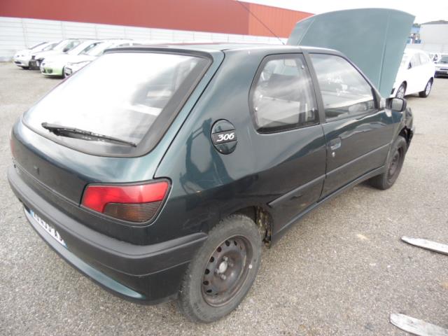 Image Calandre - PEUGEOT 306