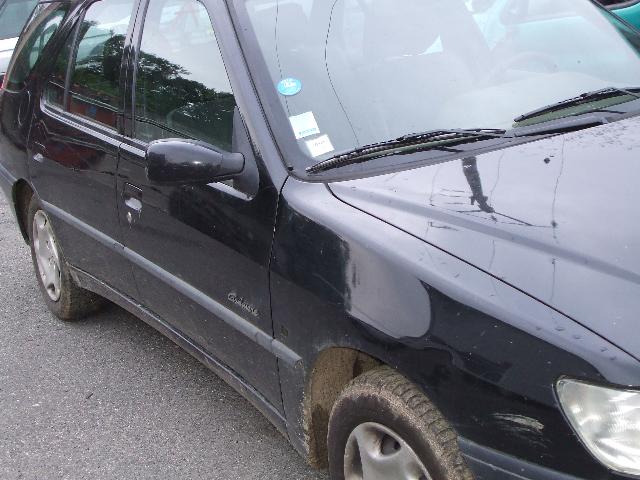 Image Feu arriere principal gauche (feux) - PEUGEOT 306