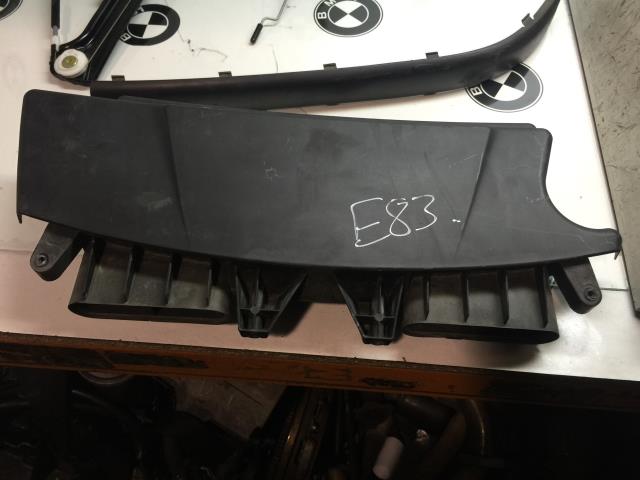 Conduite d'air BMW X3 E83  - 1