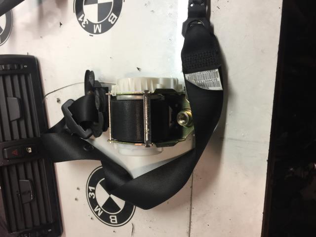 Ceinture avant droit BMW X3 E83  - 1