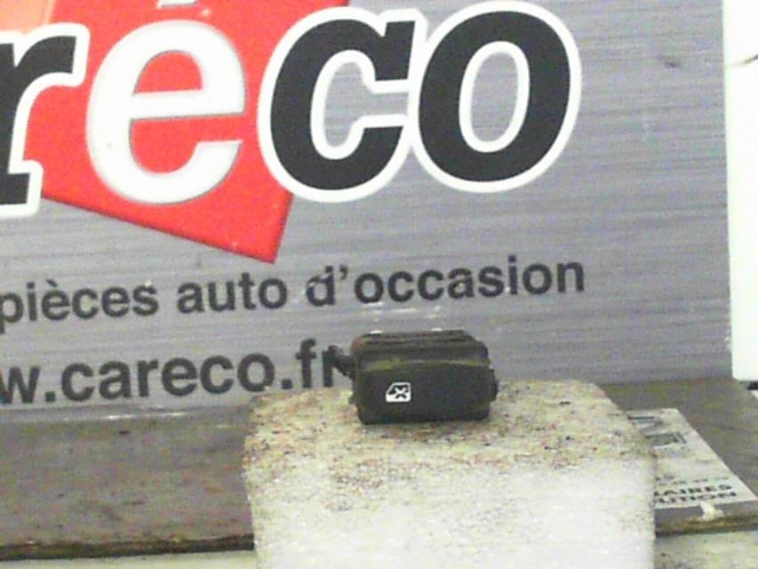 Bouton/Interrupteur RENAULT CLIO 2 PHASE 2 Diesel - 1
