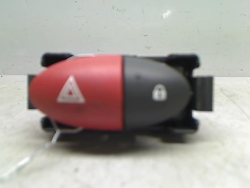 Bouton de warning RENAULT TWINGO 2 PHASE 1 Diesel - 1