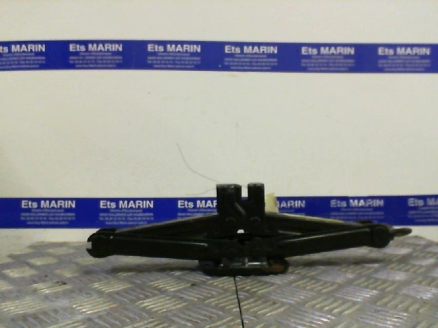 Cric HYUNDAI GETZ PHASE 2 Essence - 1