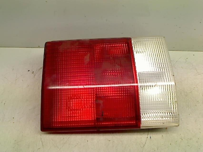 Feu arriere secondaire gauche (feux) AUDI 80 3 PHASE 1 Essence - 1