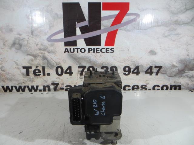 Bloc ABS (freins anti-blocage) MERCEDES CLASSE E 210 PHASE 1 BREAK Essence - 1