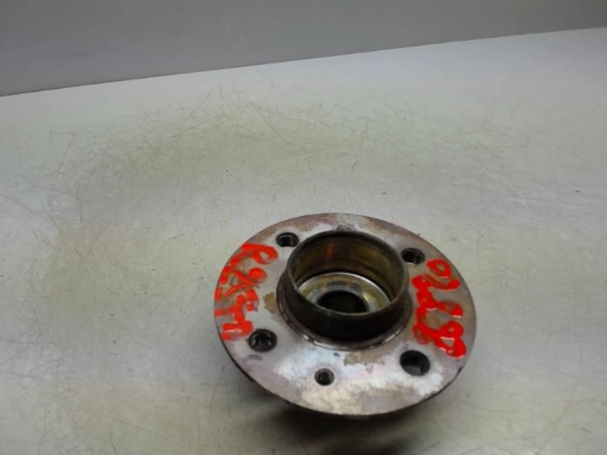 Moyeu arriere gauche RENAULT R25 PHASE 1 Diesel - 1