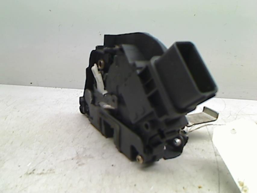 Serrure avant gauche FORD FOCUS 2 PHASE 1  - 1