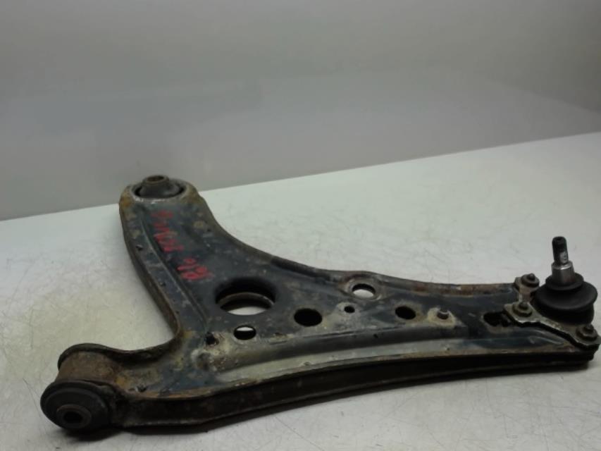 Triangle avant gauche VOLKSWAGEN POLO 3 PHASE 1  - 1