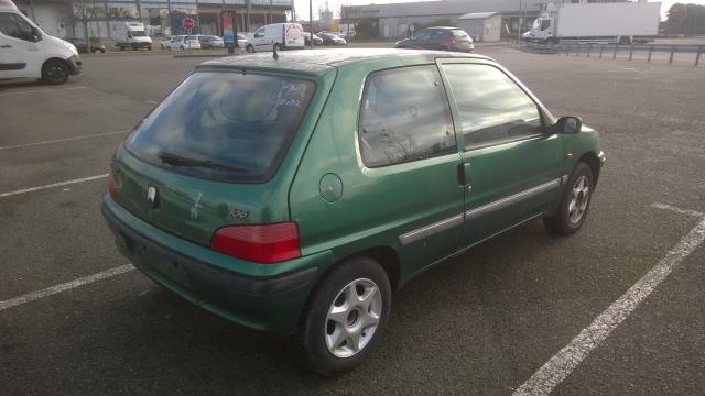 Image Anti brouillard droit (feux) - PEUGEOT 106